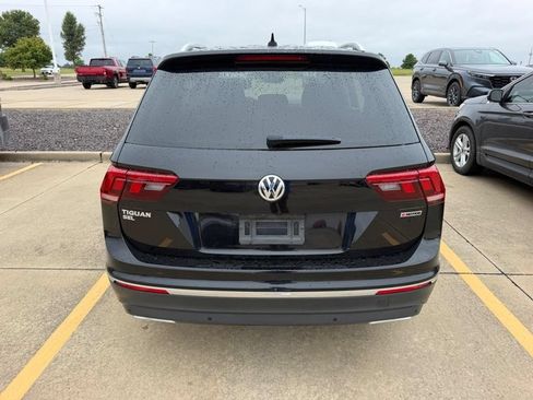 Used 2019 Volkswagen Tiguan SEL Premium AWD/4WD image 3