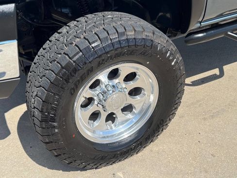 Used 2006 Chevrolet Silverado 3500 LT w/ Heavy-Duty Power Package image 56