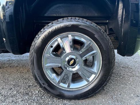 Used 2013 Chevrolet Silverado 1500 LTZ image 10