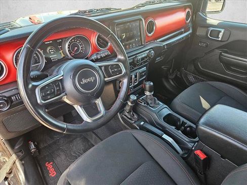 Used 2018 Jeep Wrangler Rubicon AWD/4WD image 12