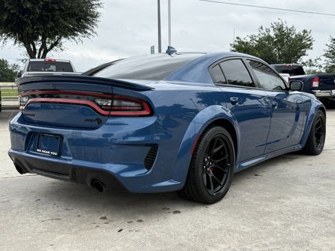 Used 2022 Dodge Charger SRT Hellcat RWD image 5