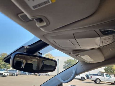 Used 2023 Chrysler Pacifica Touring-L FWD image 27