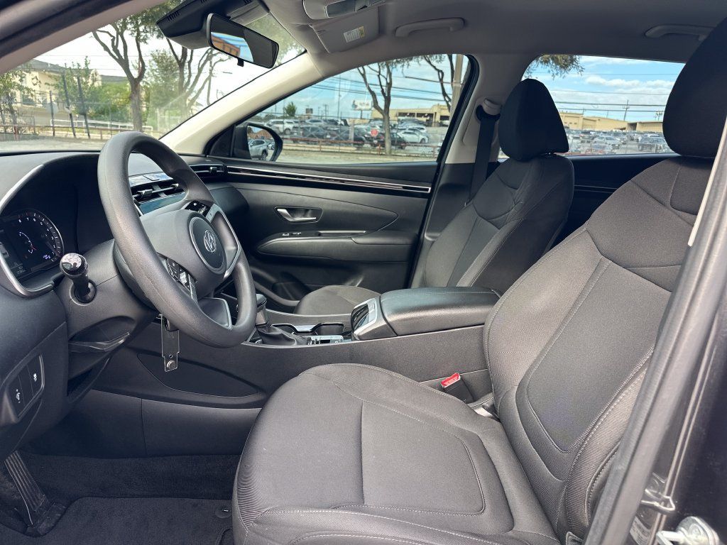 Used 2023 Hyundai Tucson SE AWD/4WD image 9