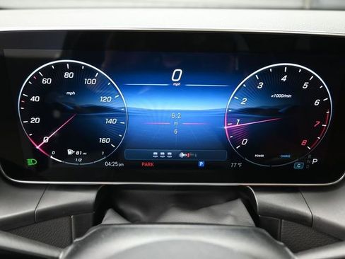 New 2026 Mercedes-Benz GLC 300 image 32