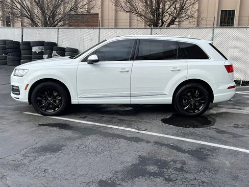 Used 2017 Audi Q7 3.0T Premium Plus w/ Premium Plus Package image 4