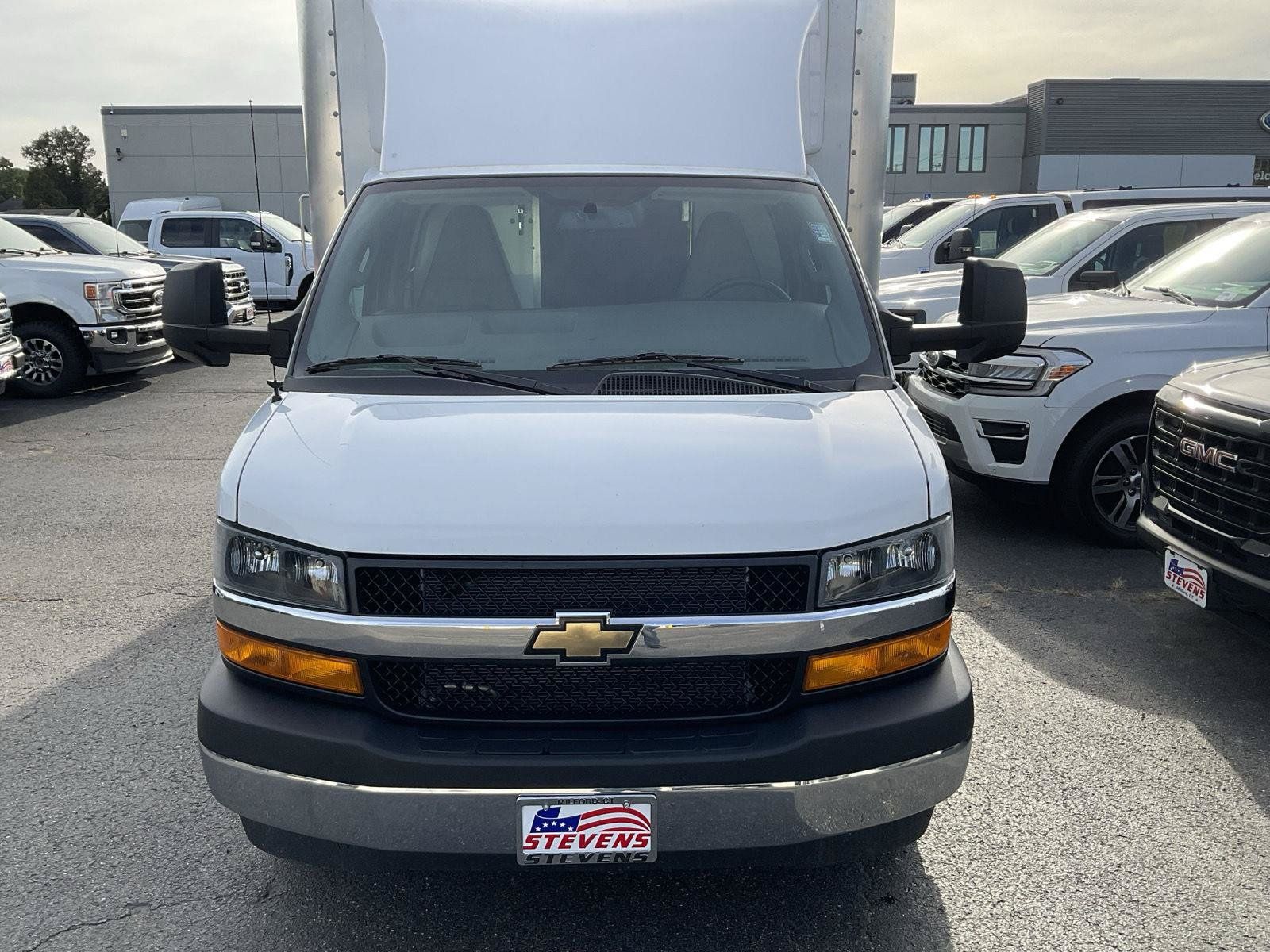 Used 2025 Chevrolet Express 3500 w/ Power Convenience Package RWD image 24