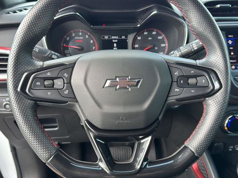 Used 2023 Chevrolet TrailBlazer RS image 17