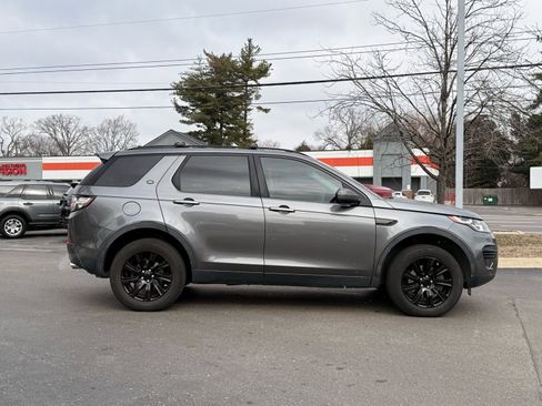 Used 2016 Land Rover Discovery Sport SE AWD/4WD image 6