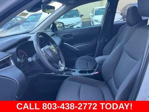Used 2024 Toyota Corolla Cross LE FWD image 7
