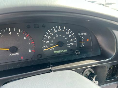 Used 2000 Toyota Tacoma PreRunner image 11