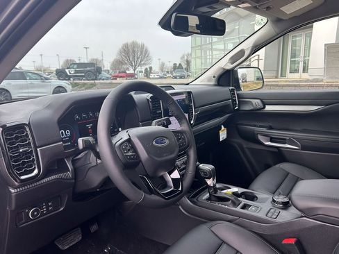 New 2026 Ford Ranger Lariat w/ Black Appearance Package image 9