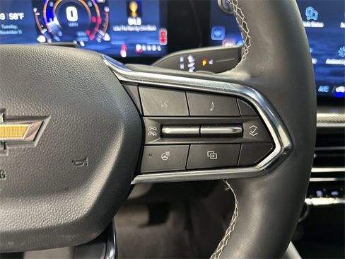 Used 2025 Chevrolet Traverse High Country image 41