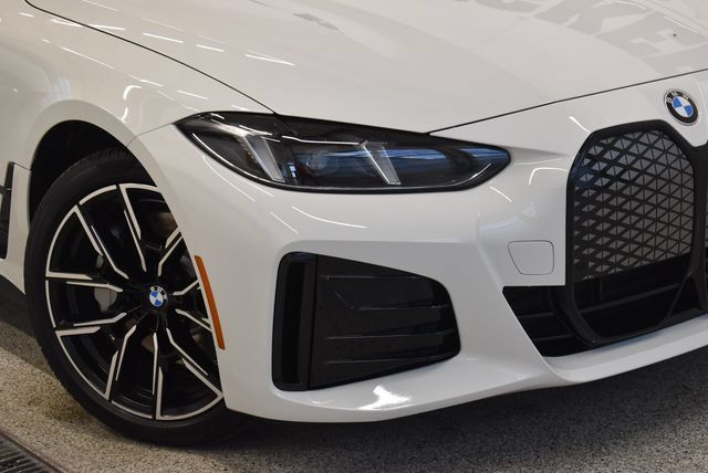 New 2026 BMW i4 xDrive40i w/ M Sport Package AWD/4WD image 29