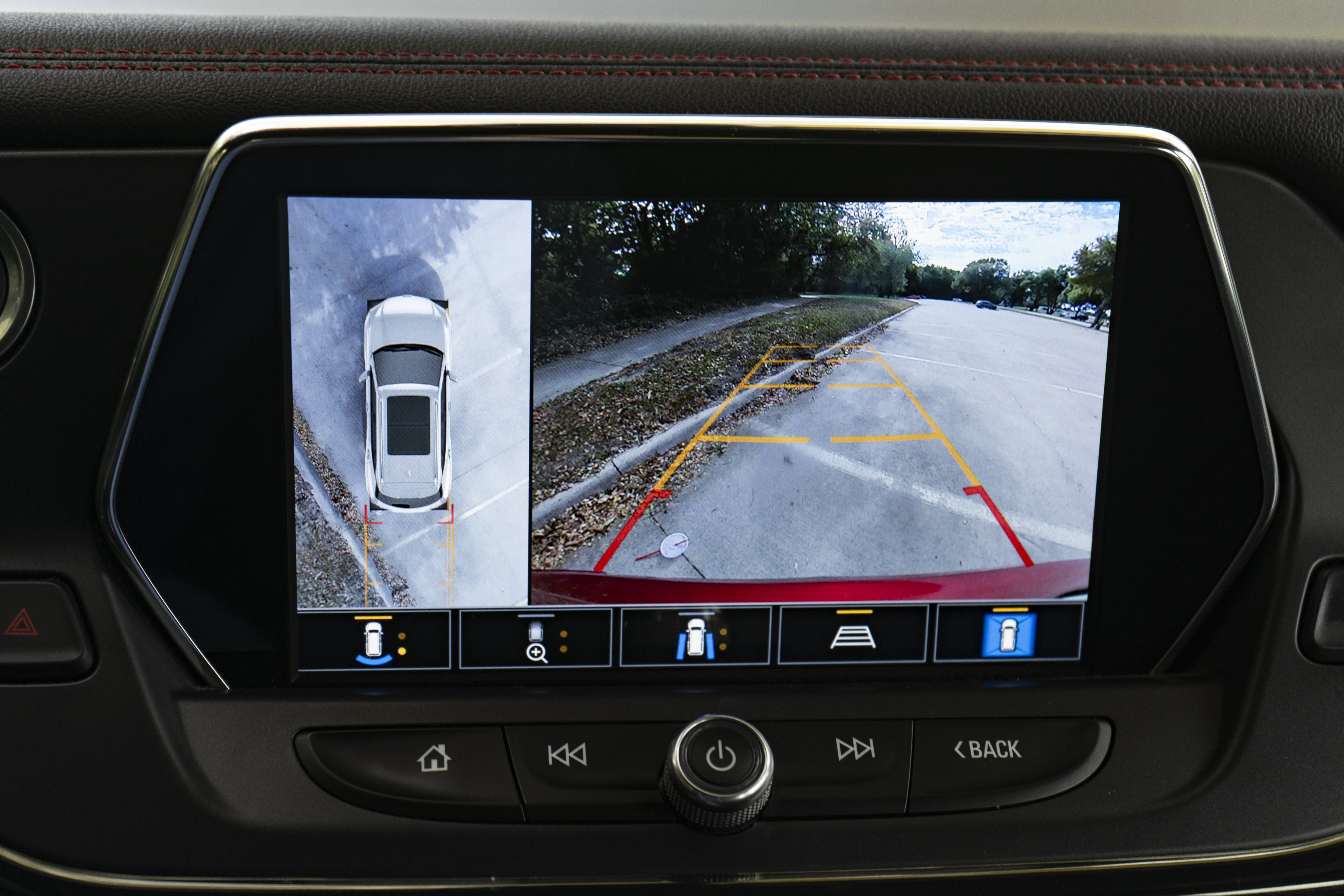 Used 2021 Chevrolet Blazer RS w/ Enhanced Convenience Package FWD image 29