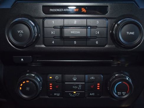 Used 2016 Ford F150 XLT w/ Equipment Group 302A Luxury AWD/4WD image 31