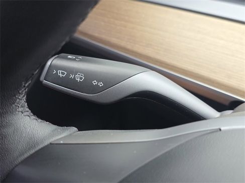 Used 2022 Tesla Model 3 Long Range image 30