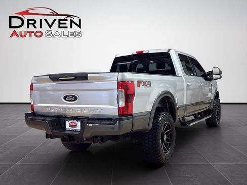 Used 2019 Ford F250 Lariat w/ Lariat Ultimate Package image 8