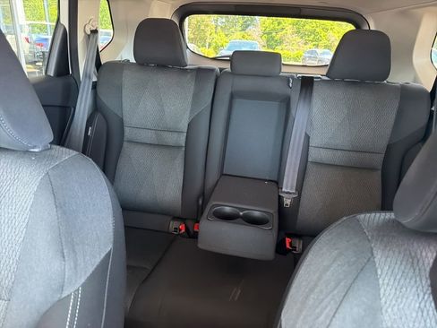 Used 2025 Nissan Rogue SV FWD image 20