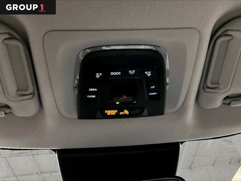 Used 2023 Toyota Corolla Cross LE w/ Moonroof Package image 34