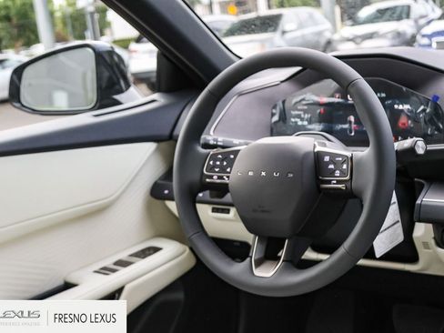 New 2026 Lexus ES 350e w/ Convenience Package FWD image 18