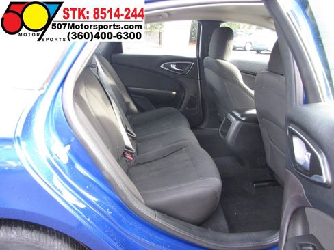 Used 2016 Chrysler 200 Limited FWD image 15