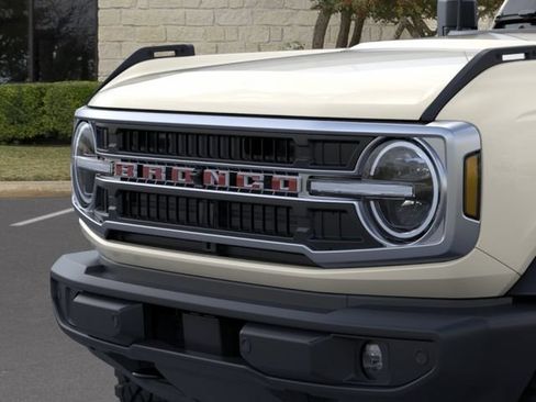 New 2026 Ford Bronco Outer Banks w/ Sasquatch Package AWD/4WD image 19