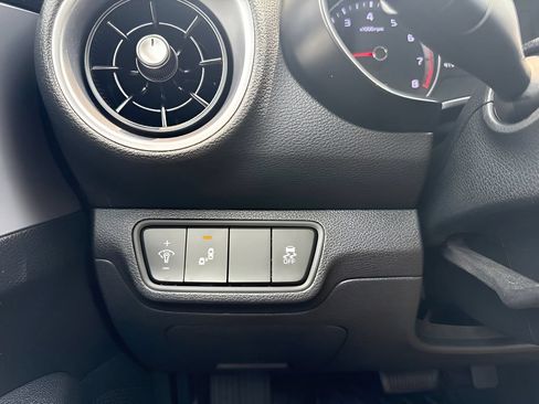 Used 2024 Kia Forte LXS w/ LXS Technology Package FWD image 19