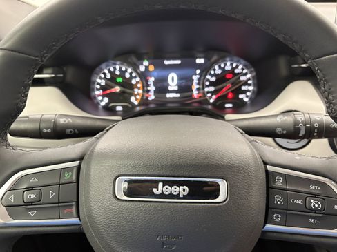 Used 2024 Jeep Compass Limited AWD/4WD image 30