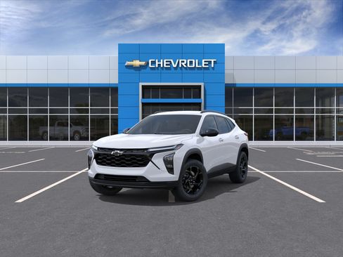 New 2026 Chevrolet Trax LT w/ Driver Confidence Package FWD image 32