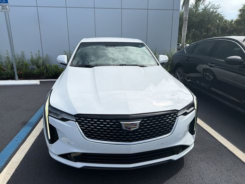 Used 2023 Cadillac CT4 Luxury RWD image 6