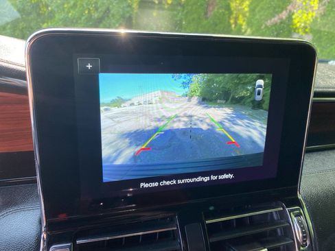 Used 2021 Lincoln Navigator L 4WD image 16
