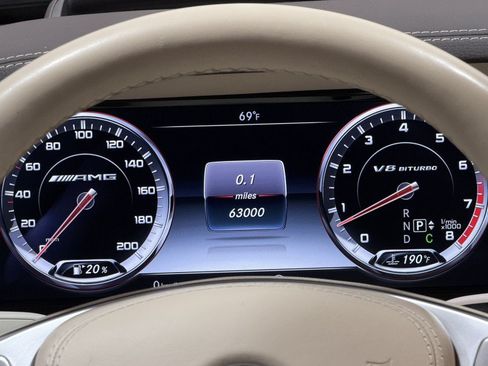 Used 2015 Mercedes-Benz S 63 AMG 4MATIC Sedan w/ Driver Assistance Package image 58