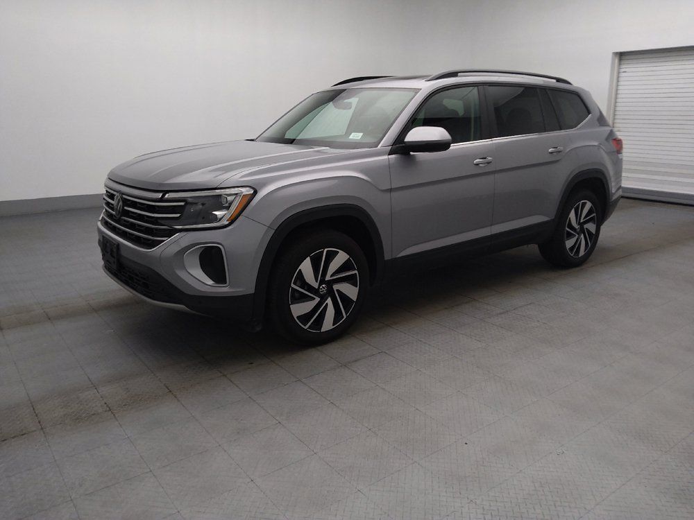 Used 2024 Volkswagen Atlas SE AWD/4WD image 2