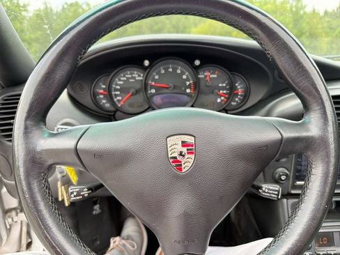 Used 2003 Porsche 911 Carrera RWD image 17