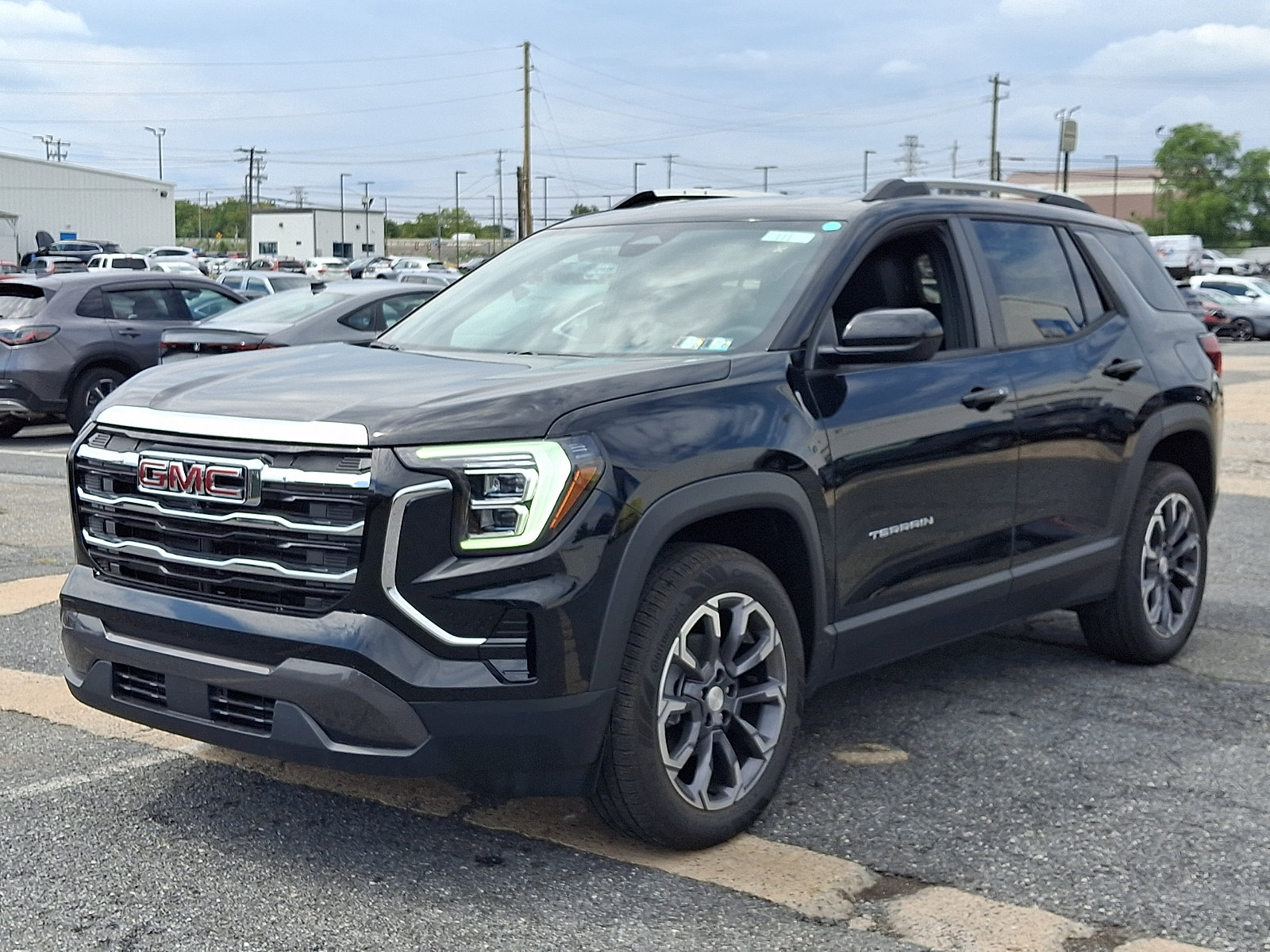 New 2027 GMC Terrain Elevation w/ Elevation Premium Package AWD/4WD image 2