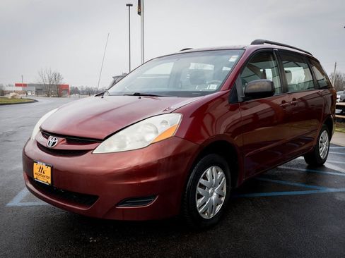 Used 2006 Toyota Sienna CE image 11