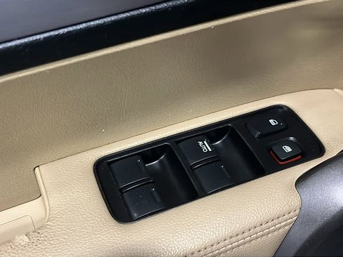Used 2010 Honda CR-V EX-L image 21
