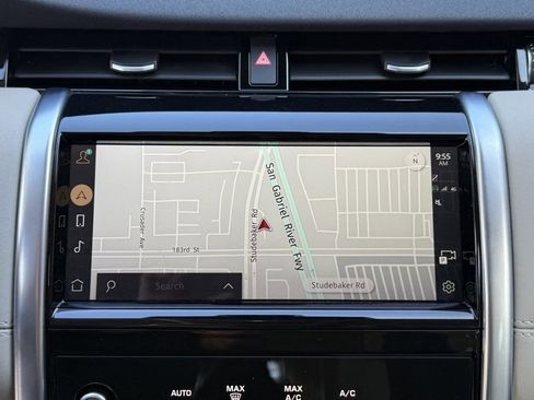 Used 2023 Land Rover Discovery Sport S image 23