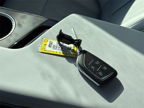 Used 2024 Cadillac Lyriq Sport image 44