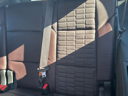 Used 2023 Cadillac Escalade ESV V image 14