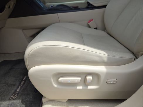 Used 2013 Lexus RX 350 FWD w/ Navigation Pkg image 24