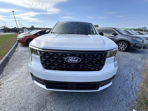 Used 2025 Ford Maverick Lariat AWD/4WD image 26