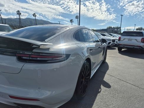 Used 2019 Porsche Panamera GTS image 5