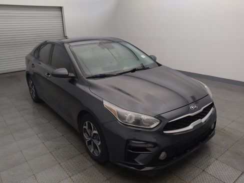 Used 2019 Kia Forte LXS FWD image 13