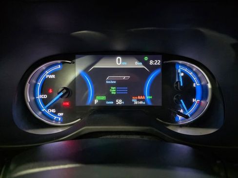 Used 2025 Toyota RAV4 XLE image 17