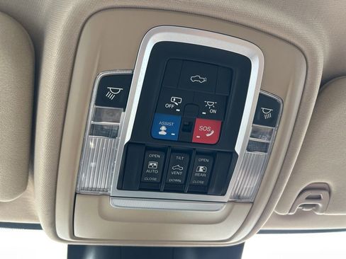 Used 2019 RAM 3500 Limited image 34