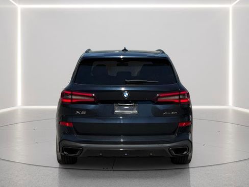 Used 2021 BMW X5 xDrive40i w/ M Sport Package image 4
