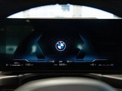 Used 2026 BMW 230i xDrive Coupe w/ Premium Package image 19