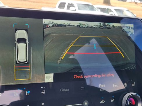 Certified 2025 Lexus TX 500h AWD image 29