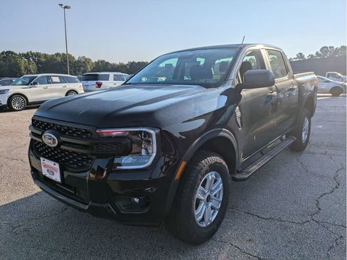 New 2025 Ford Ranger XL image 2